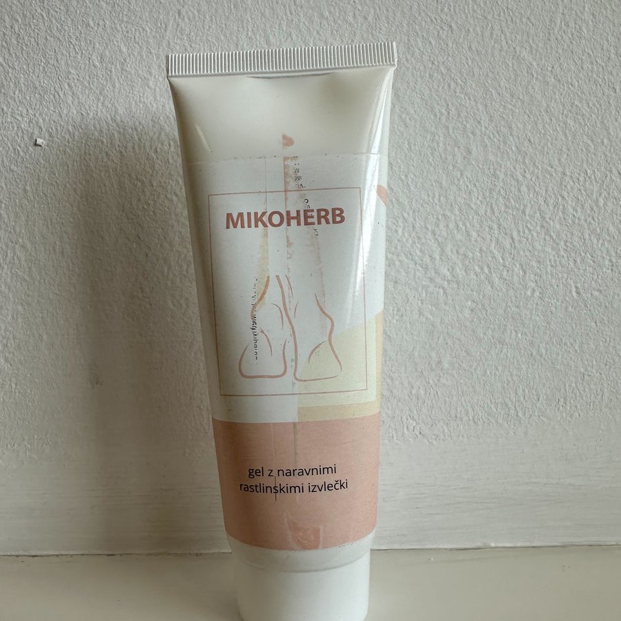 Mikoherb — tuba biljnog gela za stopala